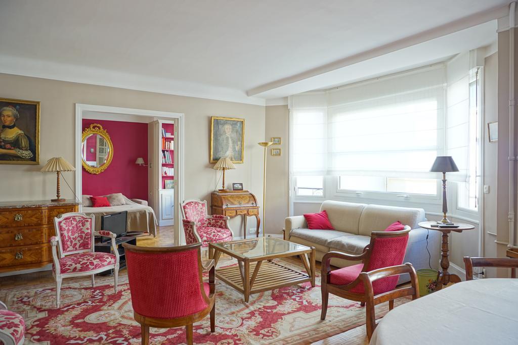 Rue Copernic - 16 Appartement *